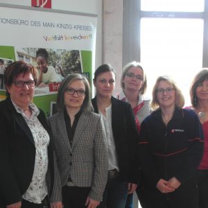 Auf dem Foto sehen Sie von links Ingeborg Göbel-Lerch, Uta Böckel, Anna Seipel, Stephanie Michel, Dorothea Raacke, Monika Hareter, Doris Ruppel-Böhringer und Marianne Moritz.